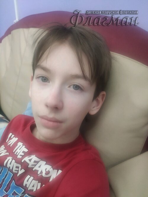 8ccd9d0a.ID Photo.100937
